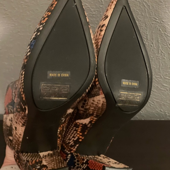 Booties - Picture 4 of 4